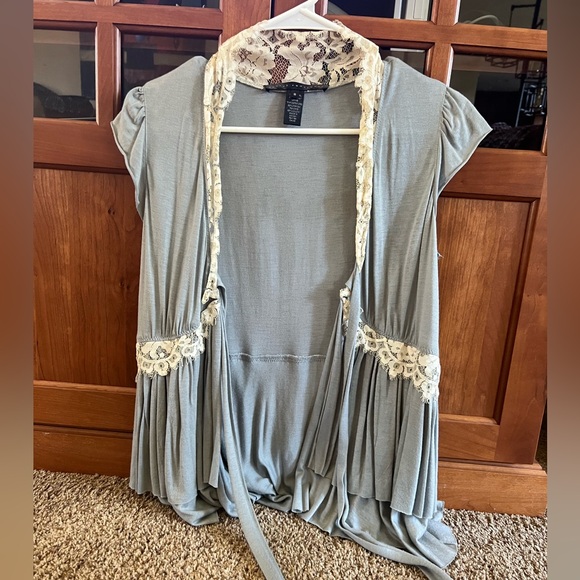 Light blue and lacy tie up Robert Rodriguez top - Picture 2 of 7